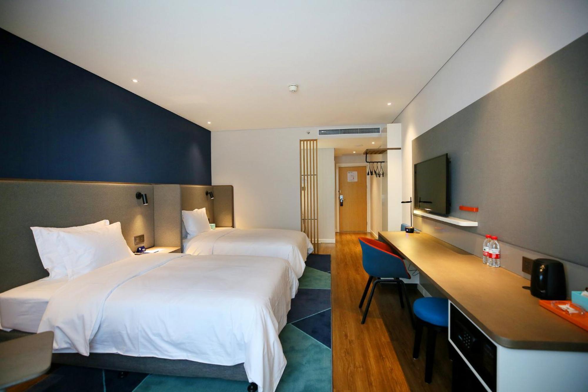 Holiday Inn Express Chengdu North Railway Station By Ihg - Near Panda Base, Near Chunxi Road Exterior photo